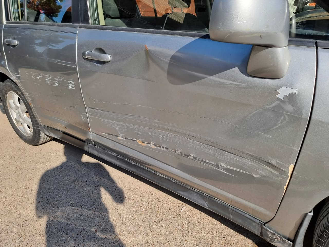 نيسان فيرسا 2008
محرك 1800 مبدل جديد ماشي قليل و بوضعية ممتازة جدا
وارد كندي
كيرها بوضعية ممتازة
صدرها نص عمر
راديتر جديد
بطارية جديدة بالضمان
فيت بمب و قاعدة فيت بمب جديدات
زوج تايرات جديد
استعمل بس محسن محافظ عليها
السيارة كلشي بيها جديد و نشطة توديك و تجيبك بدون مشاكل
السعر 70 ورقة و بيها مجال
***********
