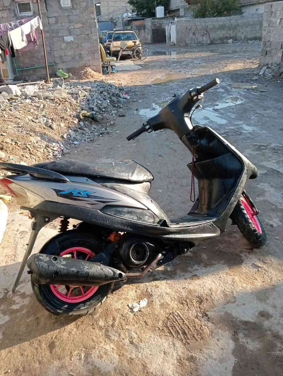 سلام عليكم  دراجه ماكس عدله شغاله سلف واهندر بوشه 55نضيفه الكفرات كامله  مكاني بغداد بل الزعفرانيه رقمي واتساب ***********
