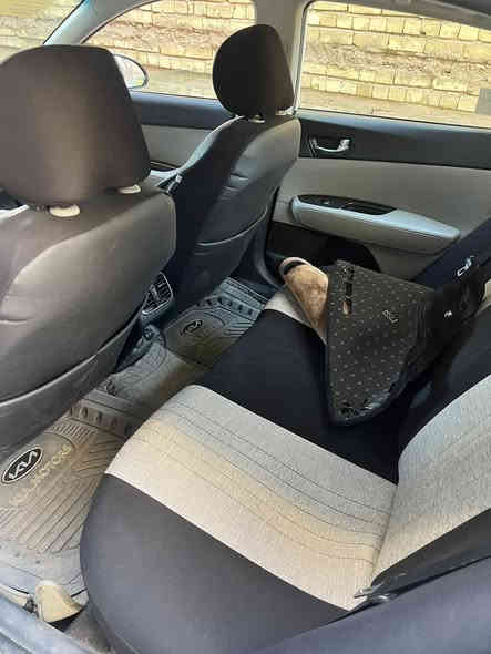 السلام عليكم كيا اوبتما 2020 خليجي فول 1/1 كفوله عد رش نص جمالغ بمكانه البقاي كله كفاله السياره جديده 
السعر 20500 وبيهه شويه مجال 
***********
