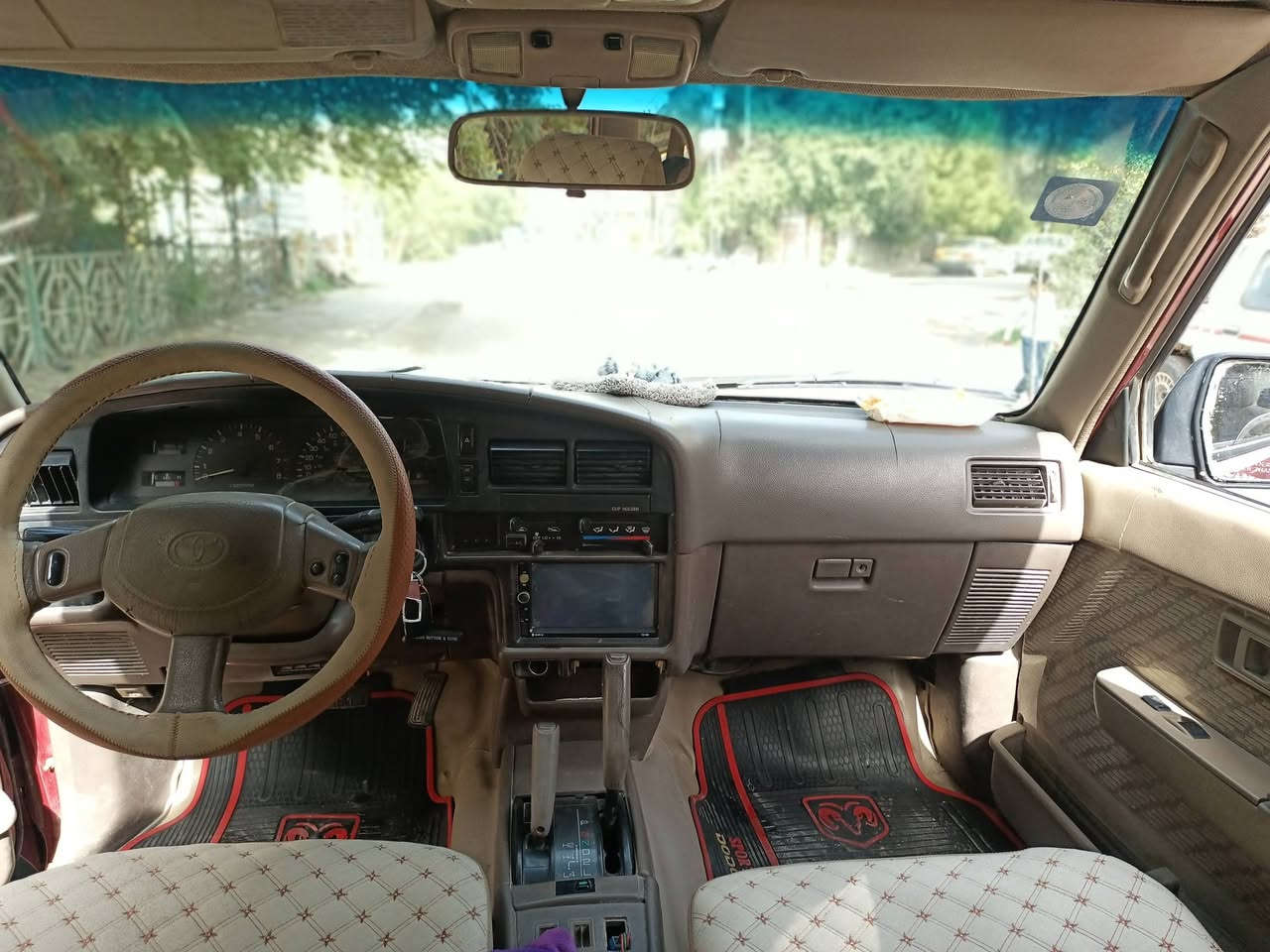 تيوتا فور رنر 1995 يسره اصلي كله على البلاد فقط المحرك محور اللون ماروني فتحة  بغداد رقم الماني مرور الكاظمية  محرك 2500 بطة مكفول هو والكير (مبدل دهنه وفلتره) قبل شهر ادامة كاملة للصدر تايرات جديدة دوشمة (موتغليف) جديدة تبريد شغال فقط(غاز) طخات مابيه قطره صبغ مابيه سعره 50 ورقة مكانه بغداد الشعلة ***********
