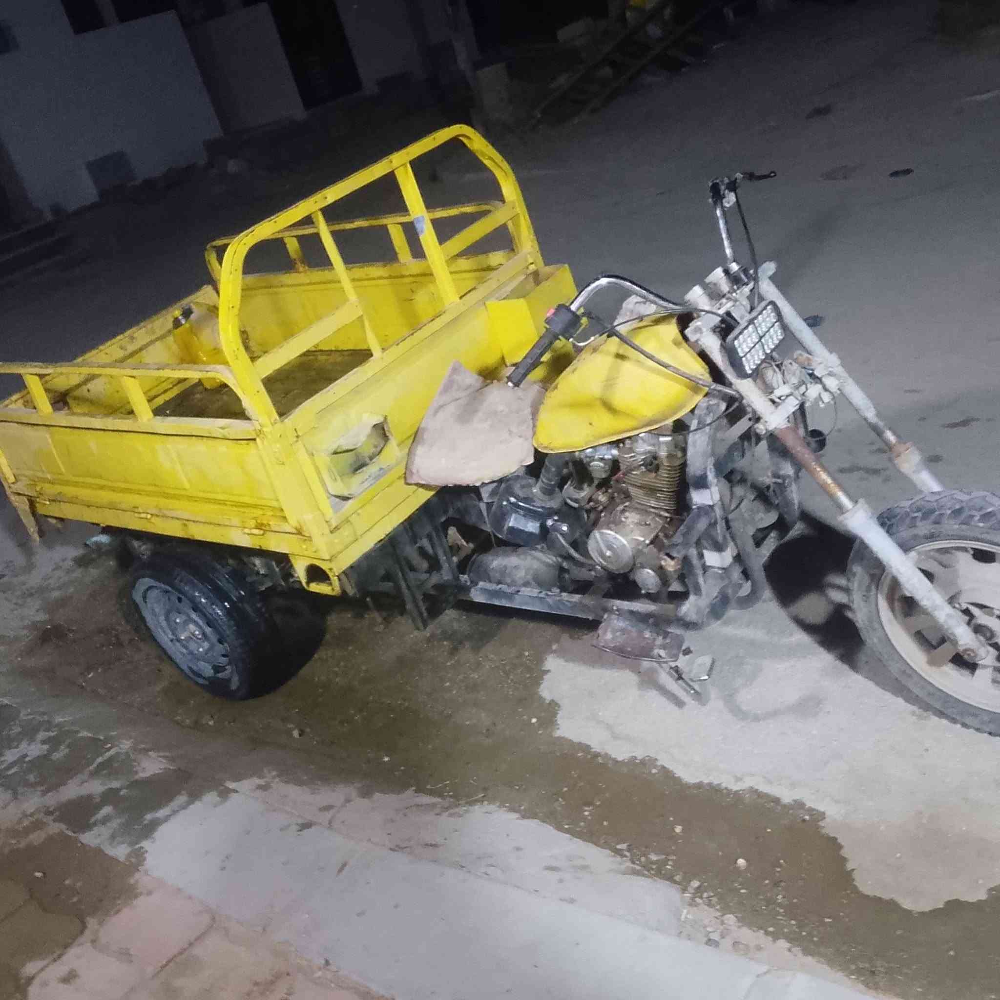 سلام عليكم
ستوته ام تيار اكسن جمره مروس بدراجه اربعه كير او دايون كلك مكفوله مكان كربلاء الحسينيه هاذه رقمي ***********
