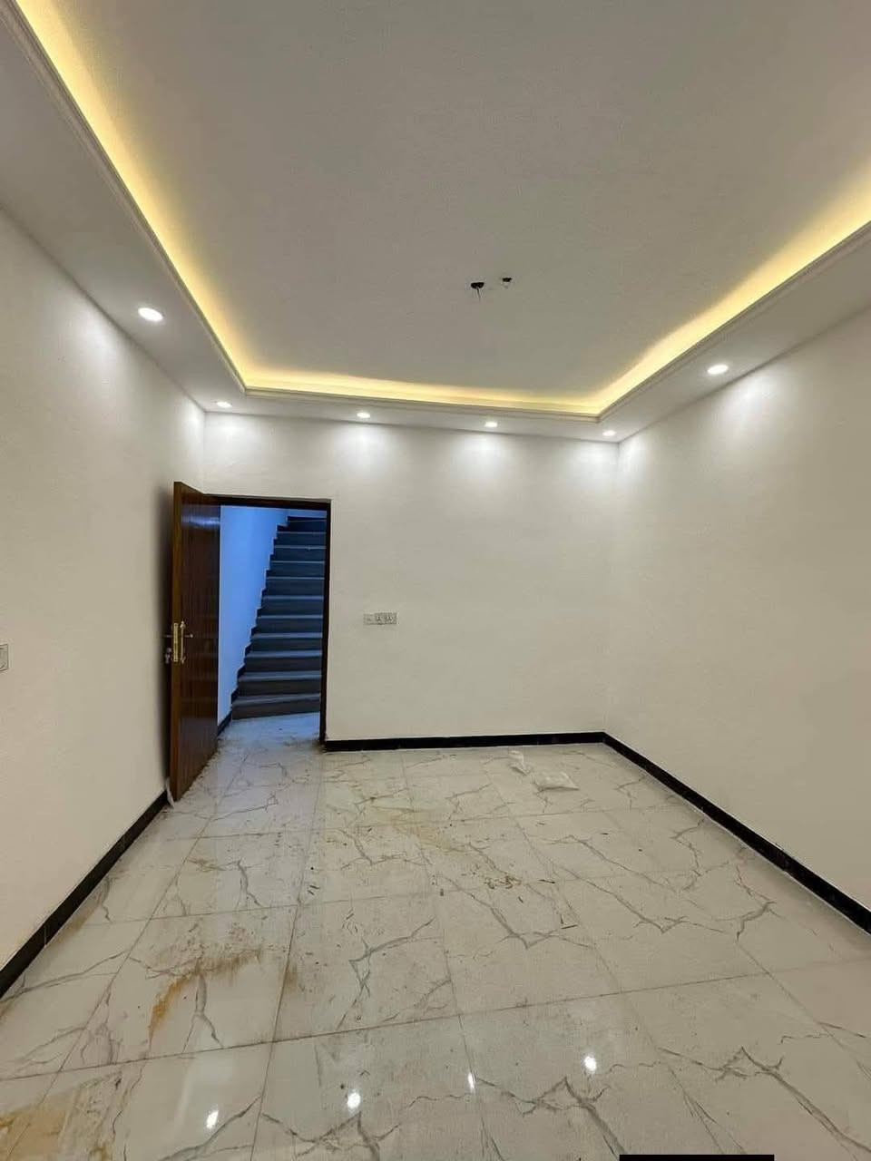 اعمالنا للديكور والاصباغ والتغليف
تغليف الواجهات بالفوم 
بديل الخشب+ بديل الرخام+ الشيبورد+ السقوف الثانوية 
ولكافة أنواع الاصباغ والديكورات كربلاء فقط للاستفسار مراسلة خاص أو الاتصال ***********
