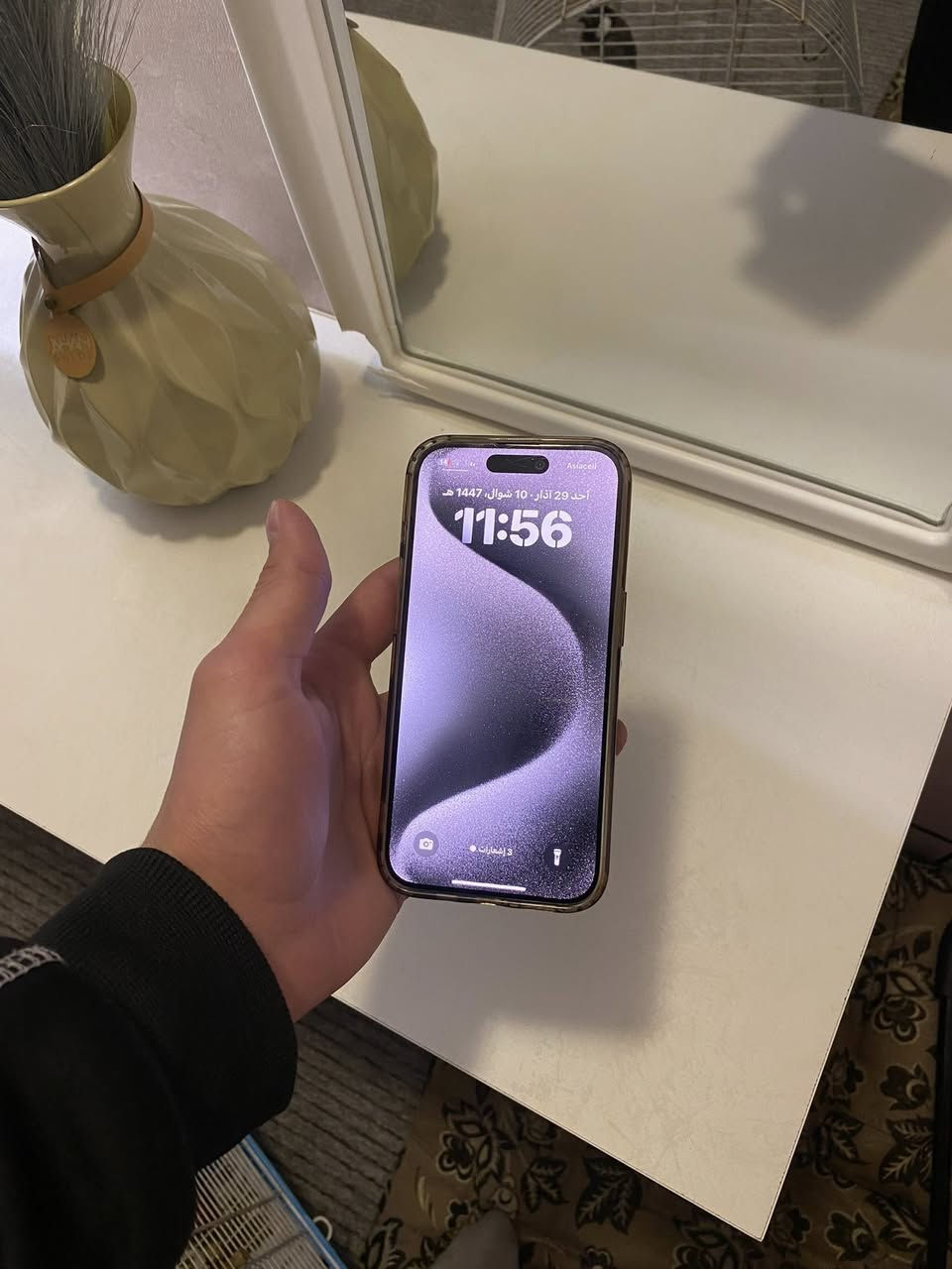 سلام عليكم 
ايفون 15 برو فقط. 
لون تيتاليوم  ذاكره 256 
دبل سيم 
بطاريته 86 
فقط مصلح ايسي شحن والضهر مكسور 
السعرر 650 وبي مجال  او للمراوس حسب القناعه 🩶. مكاني كركوك هذا رقمي ***********
