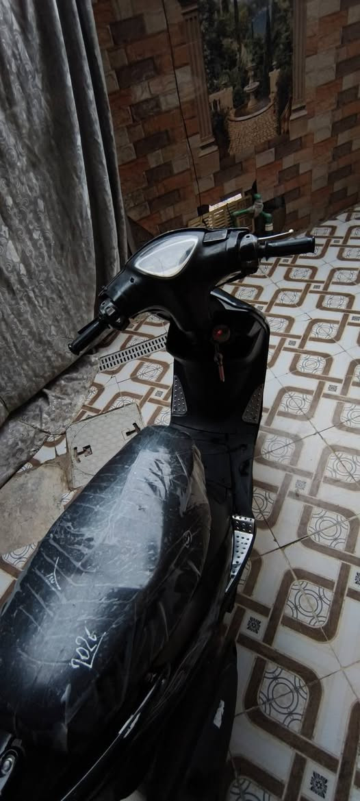 السلام عليكم دراجه ماكس عدله دراجه تخبل وعلي شعله ومعدل تعبر حته 120 دراجه كله عله البلاد مابيه شي تجاري تجي وتشوف بعينك السعر 650 وبيه مجال حك الجيه مكاني الرشاد مقابل القاعده رقم،، *********** متواجد فيس
