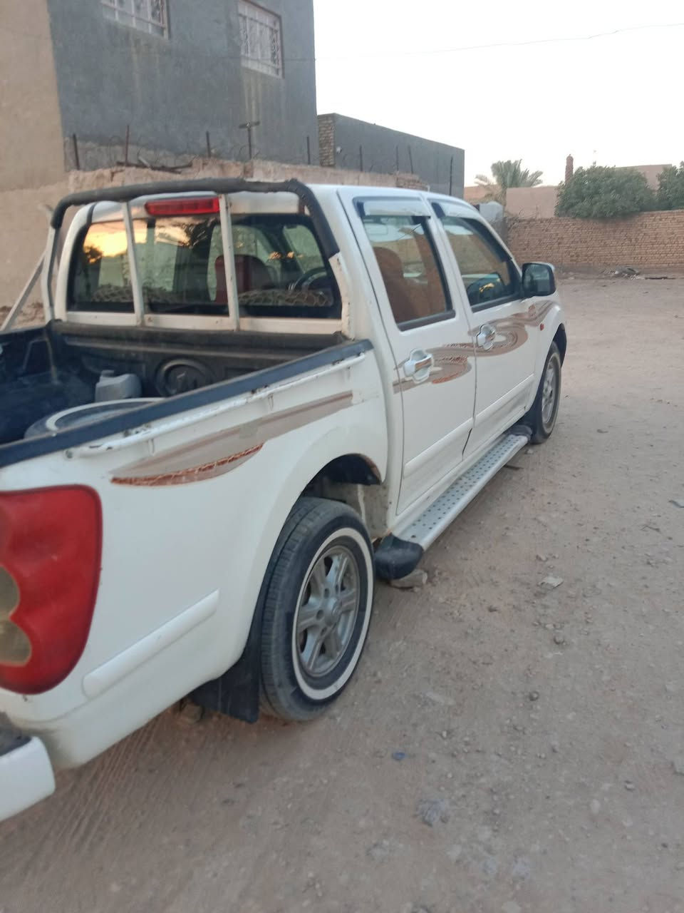 بيكب كريت ويل رقم بابل إنكليزي موديل ٢٠١٣مكفوله من الضربه والتبديل كير ومحرك وتبريد وحداديه مكفولات تخم تايرات موجوده بالحله حي نادر سعر ٥٥ وبيه مجال بسيط الاتصال ***********
