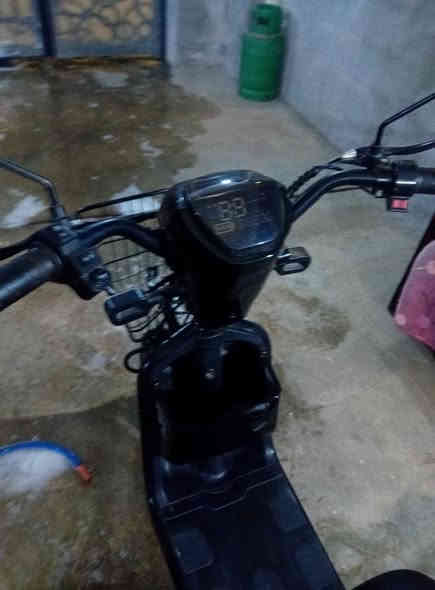 سلام عليكم دراجة موديل 2025 سودة كامل مواصفات زيرو شرط بطاريات جديدة جداً نوع مضلع يعني جودة و العمر طويل حجم 12 السعر 350 الف اذا السعر ما عجبك لا تكسر بحلال العالم مكاني صلاح الدين الحاتمية البحسان الرقم ***********
