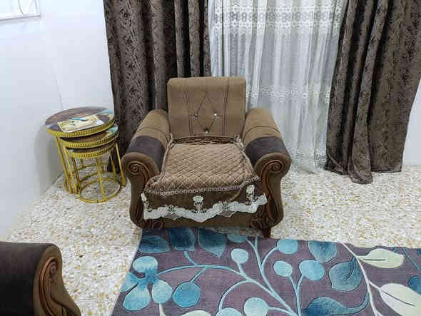 تخم لبيع نضيف كلش مع معنه الكلام عشر مقاعد مكاني بابل الحمزه الغربي ***********
