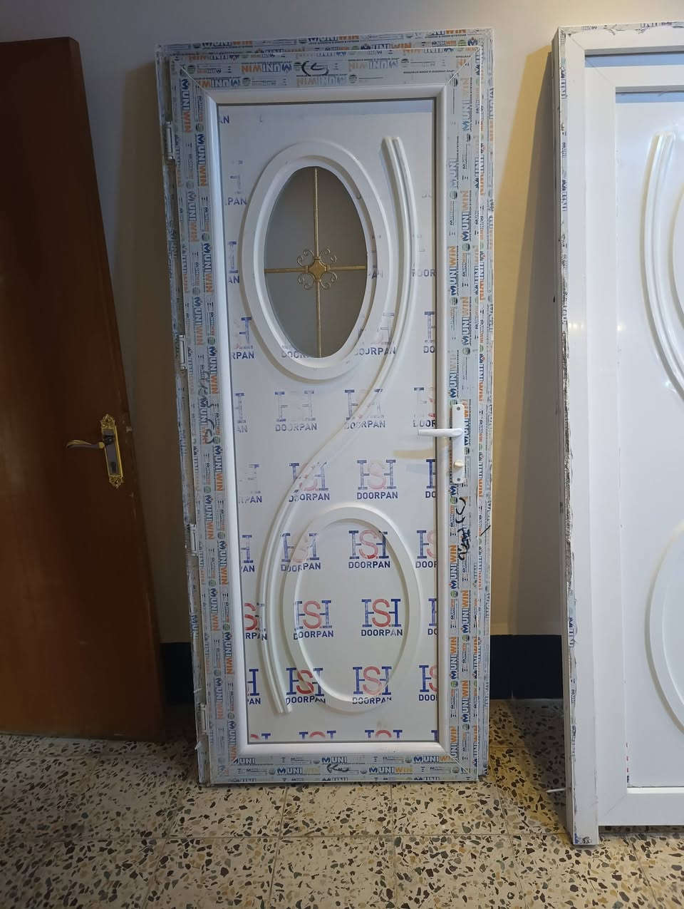 بردا قياس مترين ونص السعر 15- بلازمه حجم 43 السعر 50- ابواب المنيوم عدد اثنين قياس الطول مترين والعرض 90 - السعر 150 اثنينهم الشراي يتصل ***********-‏‪0750 791 3697‬‏ وادي حجر
