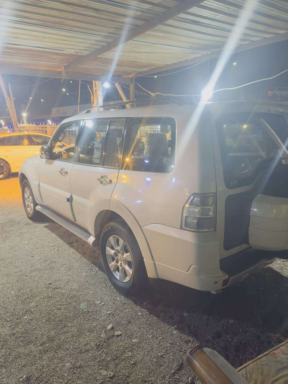 ‏سلام عليكم للبيع سيارة موديل 2014 مكينة ستة استندر فول مواصفات كفالة عامة سيارة جاهزة 
رقم بصره تحويل ملكية محافظة البصرة القبلة
‏ السعر 160      ***********
