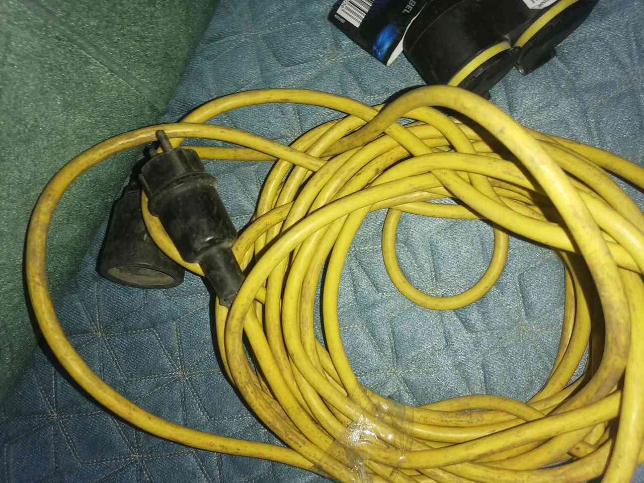 سيار بكره أمتار البيع على المتر الماني توصيل موجود ***********
