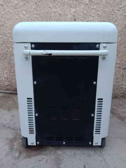 مولده كاز كاتم نوع كيمول صنع تركي 6 كيفي 24 امبير ابلاديه ملف دبدوب نضافتهه 80% شغاله وعل فحص باتري جديد نكره سلف السعر 700 الف المكان بغداد قريه الانتصار مجاور الراشديه الشراي يتصل عل رقم غير متواجد عل فيس ارقامي اثنينهن بيهن واتساب
***********
***********
