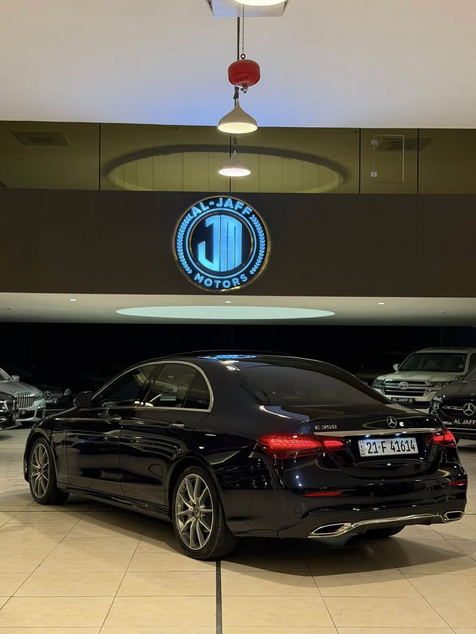 السلام عليكم 
سعر جدا مناسب🔥🔥
للبيع مارسدس E350 AMG موديل 2022 ماشيه 18 الف لونها نيلي 
فول الفول بانوراما وكامرات 360 درجه وكشنات جلد وخزن وكهرباء وتدفئة ورادارات وحساسات وبصمات وصندوك كهرباء وبعد كلش هوايه مواصفات 
وراد امريكي بيها بس بنيد صبغ الباقي مكفول وگير ومكينه بشرط وصفر مسج ومسجله بشركة BCM سيرفس كامل 
السيارة رقم وفحص وهزه جديد
السعر : 335$ ورقه 
للاستفسار :***********   كاوه جمال
العنوان: السليمانية المعارض الجديده معرض(الجاف)
