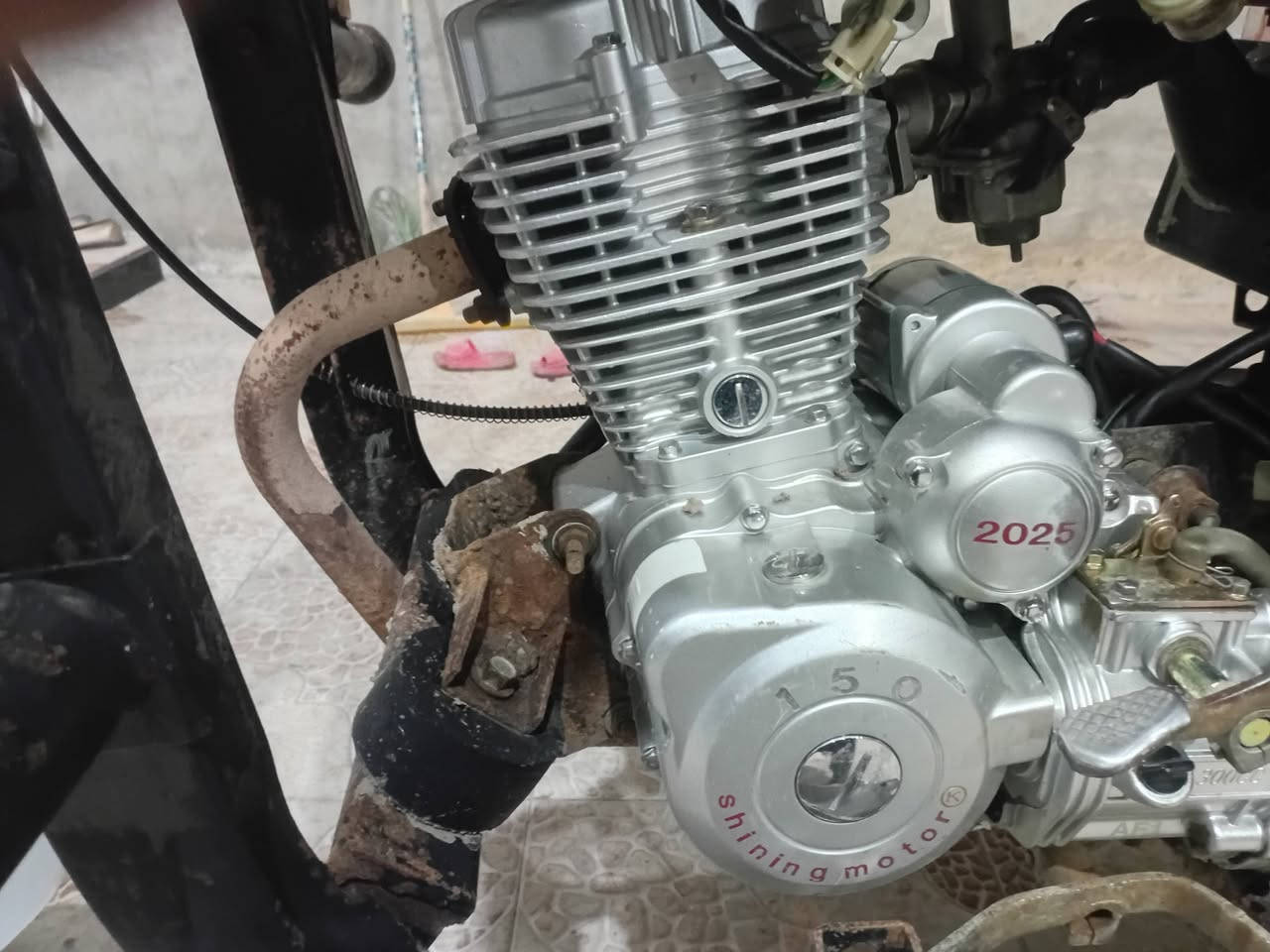 سلام عليكم شباب ستوتة البيع موديل ١٤اوراق اصولي محرك ستوتة٢٥ خير من الله عوزهةبس كلوبات مكاني بعكوبة تحرير ٨٠٠وبيهة التصال***********
