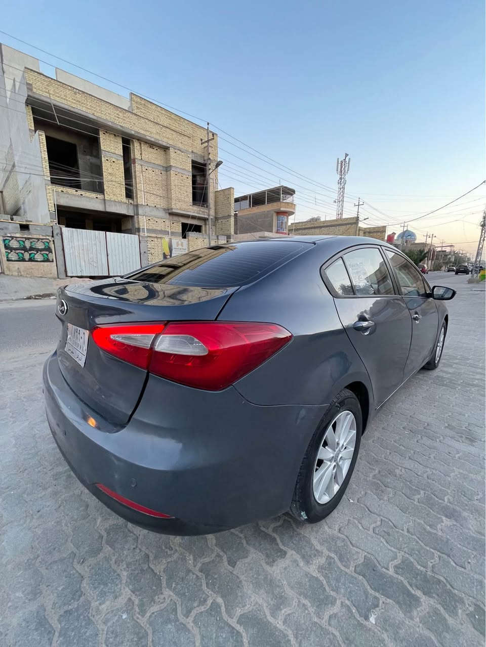 للبيع كيا سيراتو موديل 2016 وارد خليجي بصره تحويل ثاني يوم سنويه 27 مواصفات نص فول مراسات شفط تحكم ستيرن جهتين شاشه كامره لايت خلفي LED شياره جديده وجاهزه مابيهه اي نقص محرك 1600 دوش كير تبريد حداده تخم تاير كله جاهز ماكو اي نقص ابد السياره كفاله من الضربه والتبديل بيهه صبغ حزام جماليه اثر شخوط ودحجات ماكو اي حادث قوي السعر 102 وهاذا رقم صاحبهه *********** البصرة, العراق
