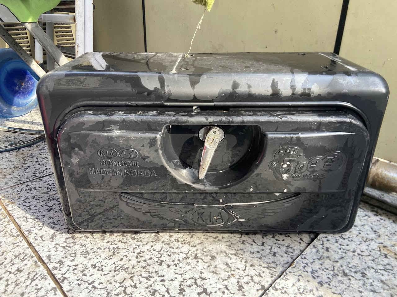 ‏سلام عليكم عندي هاي الأغراض للبيع الدعامية مال مسكر وصندوق بلاستيك ودعاة مكان￼ ا لا لأمين سكينة شارع شعلان تواصل رقم الهاتف ￼***********￼
