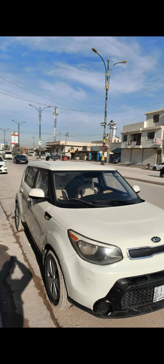 سلام عليكم 
كيا صول موديل 2015
امريكي قطعتين 
كير ومكينه مكفولات
السعر 100$وبيها مجال 
 مكان السياره كربلاء
***********
***********
