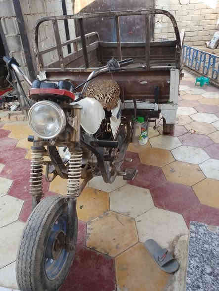 سلام عليكم ستوته للبيع ادوات موديل ١٢ مكينه جديده سعر ٧٠٠ وبيه مجال مكينه جديده مكان سوق الشيوخ ***********
