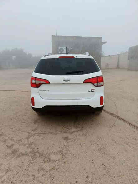 سياره سورنتو للبيع موديل 14 خليجي سياره جاهزه من كل شيء مكان بصره خور الزبير السعر 150 رقم الهاتف ***********
