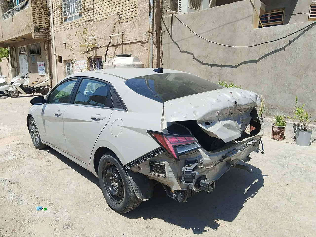 النتره موديل 23رقم بغداد بسمي رقم الإنكليزي مريكي حادث بنيد مشدود مال وكاله وحلين بيها هاذ الحادث ابيع ع وضحها  ***********
