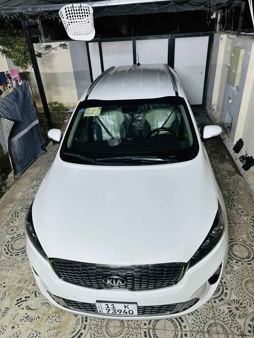 بيع او مراوس حسب القناعة 
سورنتو موديل 2020 حره تحويل ثاني يوم   خليجي  بدون 
ضربه وصبغ وتبديل فول مواصفات 1/1 عده البنراما
#المواصفات
بصمه ابواب
بصمه تشغيل
شاشه كبيره
كامرا دواره
تحديد مسار
ويل كب كروم اصلي
لايت لد نهاري
شاحن لايسكي
حساس امامي خلفي
كشن كهربائي متحرك
ماشيه 80 الف حقيقي
لايت لد خلفي
اشاير بالمري
مري شفط
كشنات جلد
6 سلندر
7 راكب
3 قطع تبريد
وباقي المواصفات الخليجي معروف السياره جديده وجاهزه كير محرك تبريد تخم تاير حداديه مكفولات
#مكان_السياره نجف الاشرف 
السعر 255 وبيها مجال الشراي
للأستفسار عل ‭٠٧٨٣ ٥١٨ ٢١٥٣‬
                           ***********
