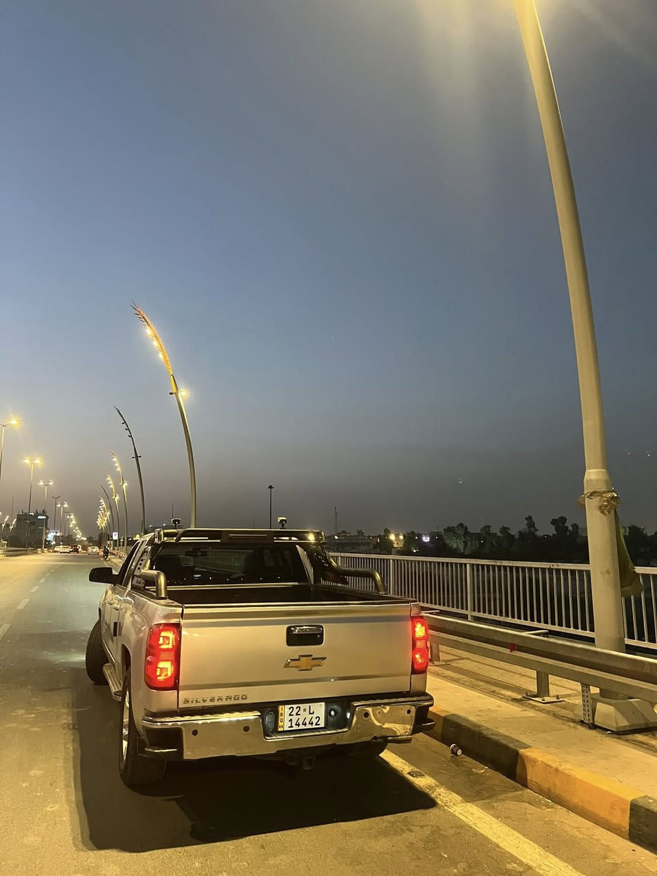 بيع مستعجل شوفرليت سلفرادو 2018 LT وارد امريكي 
محركV8 5300   اوتو يحول 4 سلندر
باب قصير بدي طويل
تحكم ستيرن
شاشه كبيره كاربلاي + كاميره خلفيه دواره 
مثبت سرعه
فور ويل 4×4 أوتو +ثكيل 
رقم أربيل جديد سنويه جديده 
 تخم تاير جديد 
صبغ حزام اثر شخوط 
  *********** حيدر

السعر    145قفل بدون عمله

مكان السياره بغداد الدوره
