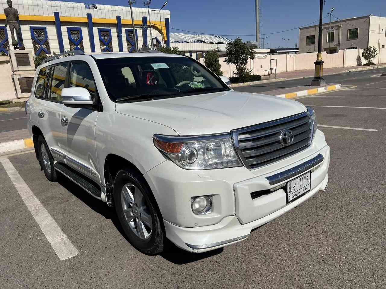 السلام عليكم
جكسارة للبيع موديل 13 فول مواصفات تحويل مباشر 
السونار واضح السعر 330 ورقه بيها مجال للشراي 
المكان الرمادي حي الجمهوري 
للاتصال *********** 📞
