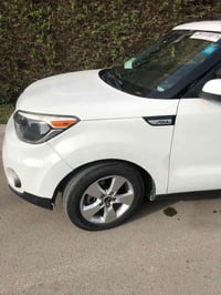 من رخصة الادمن  للبيع كيا سول موديل 19 محرك 2.0  gdi  ماشية 75 الف ميل...