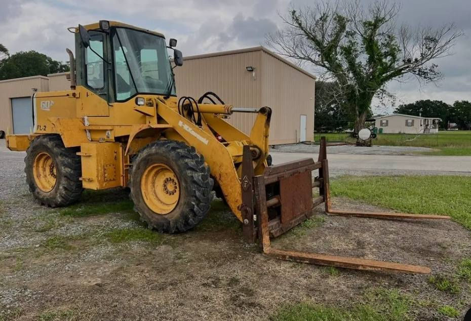 Kawasaki 60ZV
سنة التصنيع 2007
عدد ساعات العمل 10174
الشفل مثل ما موضح مابي صبغ ومكفول من الاعطال الميكانيكيه والكهربائيه 
موقع الشفل اوربا 
مدة التوصيل 30 يوم من بعد الاتفاق
سعر الشفل 27000$ 
للاستفسار التواصل خاص او واتس اب
+31657116376


**إذا كنت صاحب هذا الإعلان وتريد حذفه لأي سبب، رجاءا أرسل رسالة إلى الدعم الفني**