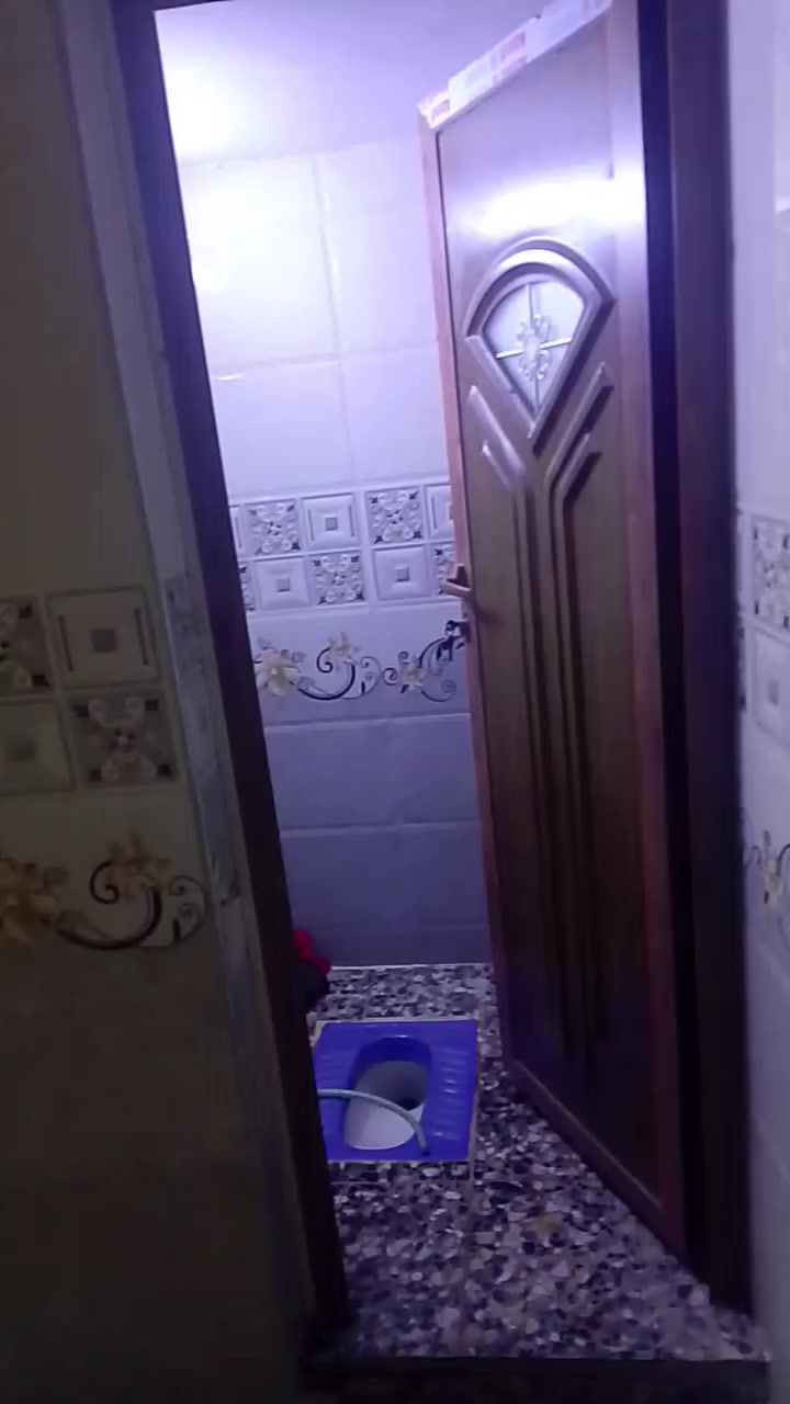 السلام عليكم بيت للبيع مساحه 100 متر مسطحه الالوان كماليه غرب البستان الاستفسار ***********
