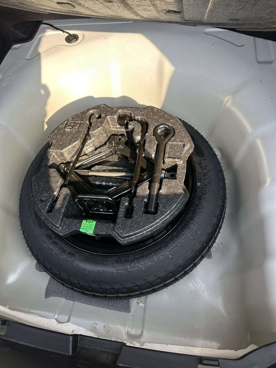 السلام عليكم
النترا 2025 وارد امريكي كلين 
دخول جديد تترقم كل المحافظات من عدا الشمالية 
السيارة اخت الزيرو ماشية 18 الف كيلو 
فول مواصفات 
فتحة 
انارة داخلية متغيرة 
رادارات جانبية وخلفية 
تدفئة كشنات 
تشغيل عن بعد 
بصمه دخول وتشغيل 
والبقيه المعروفة 
صور الحادث مرفقه فقط دعاميه 
سعرها 193 وبيها مجال 
للاستفسار 
***********
