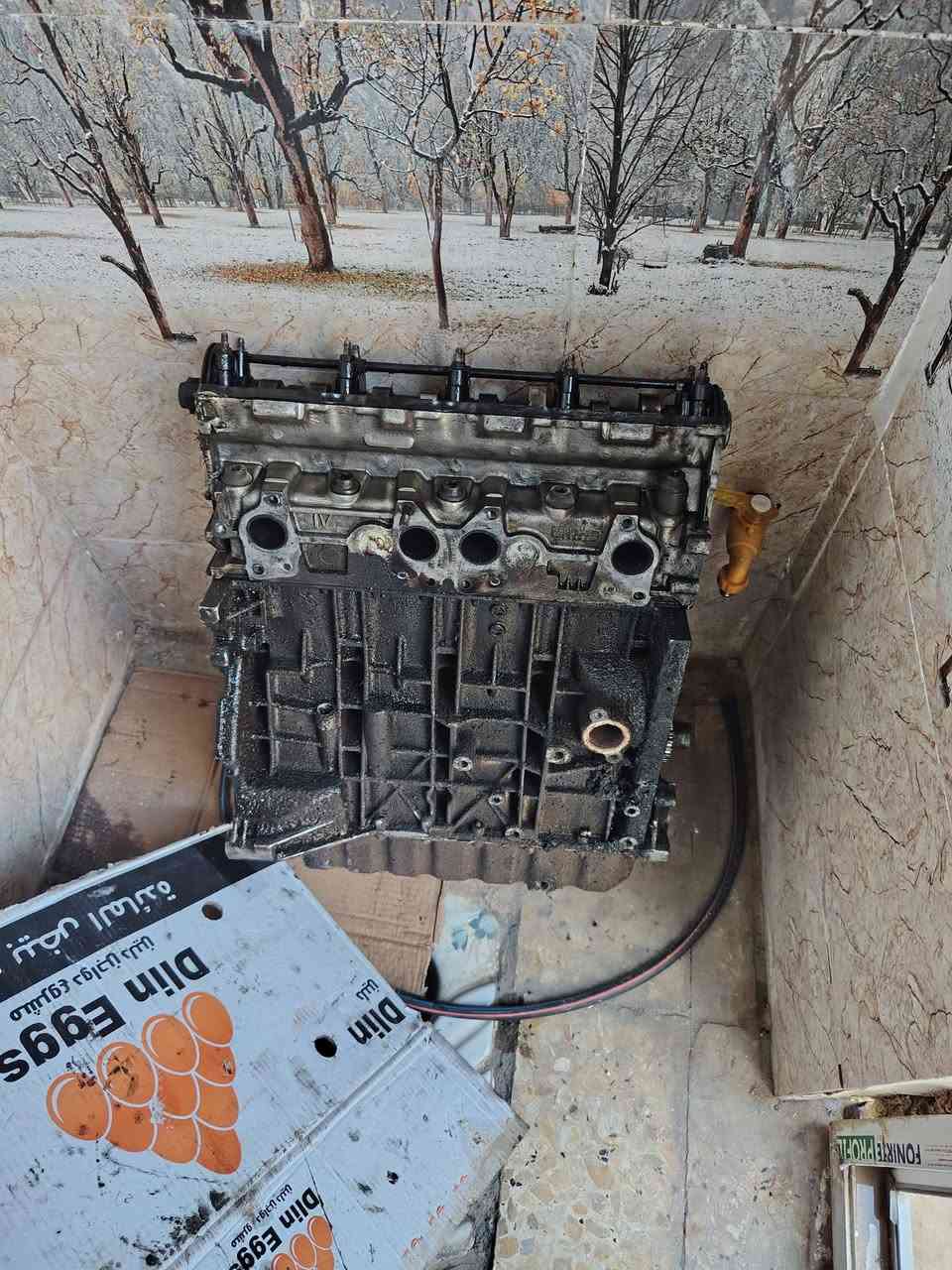 للبيع مكينه كابمه بس تبخير مكينه سمند بيجو سعرها 150الف هذا رقمي *********** مكان الحسينيه الراشديه  بغداد
