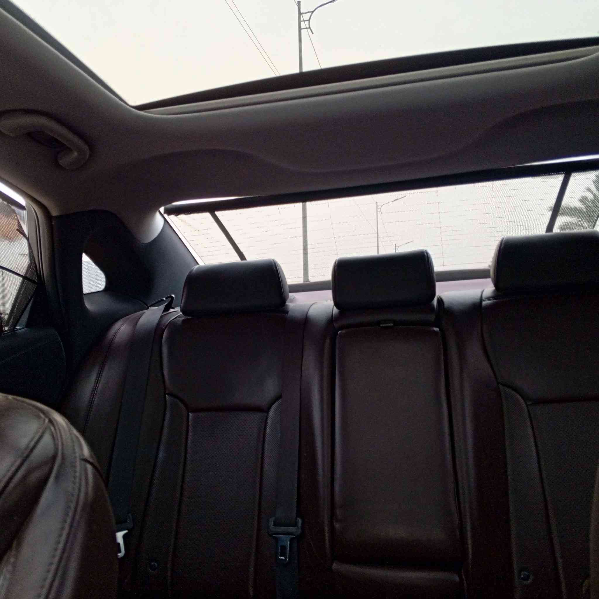 🚗 للبيع هونداي أزيرا 2013 خليجي فل كامل 🚗

السيارة بحالة ممتازة وجاهزة للاستخدام، استعمال شخصي ونظيف. عليها ادامة كامة للعلم السيارة نستخدم بيها فقط بانزين محسن وزيوت اصلية يعني موظوع راجز ودفانز ومن هالامور لتفكر
المواصفات:
عليها منظومة زنون 
بلورايز جامة الامامية + عوازل حرارية للأبواب
موديل: 2013
النوع: هونداي أزيرا
المواصفة: خليجي
عداد المسافة: 180+الف
الفئة: فل كامل
المحرك: 6 سلندر 3.3 لتر
القير: أوتوماتيك
المكيف: بارد ❄️ +تدفئة🔥 
الداخل: جلد نظيف
المقاعد: كهرباء
شاشة تيسلا + كاميرا امامية+ خلفية+ حساس خلفي و امامي
تحكم بالمقود
بصمة تشغيل
تخم تاير جديد
راديترات مي وتبريد جديد
حدادية خلفي امامي جديد
دسكات جديد
منظمومة تبريد من كومبريسر الى فريز جديد
السيارة خالية من الحوادث عدا اللي بالسونار
الحالة:
المحرك ممتاز كفالة
القير ممتاز كفالة
الشاصي سليم كفالة
📍 الموقع: ميسان/ العمارة_حي الربيع
💰 السعر: —14500$— ( قابل للتفاوض)
📞 للتواصل:***********
#تريد_وكالة_تريد_تحويل_متوفر
