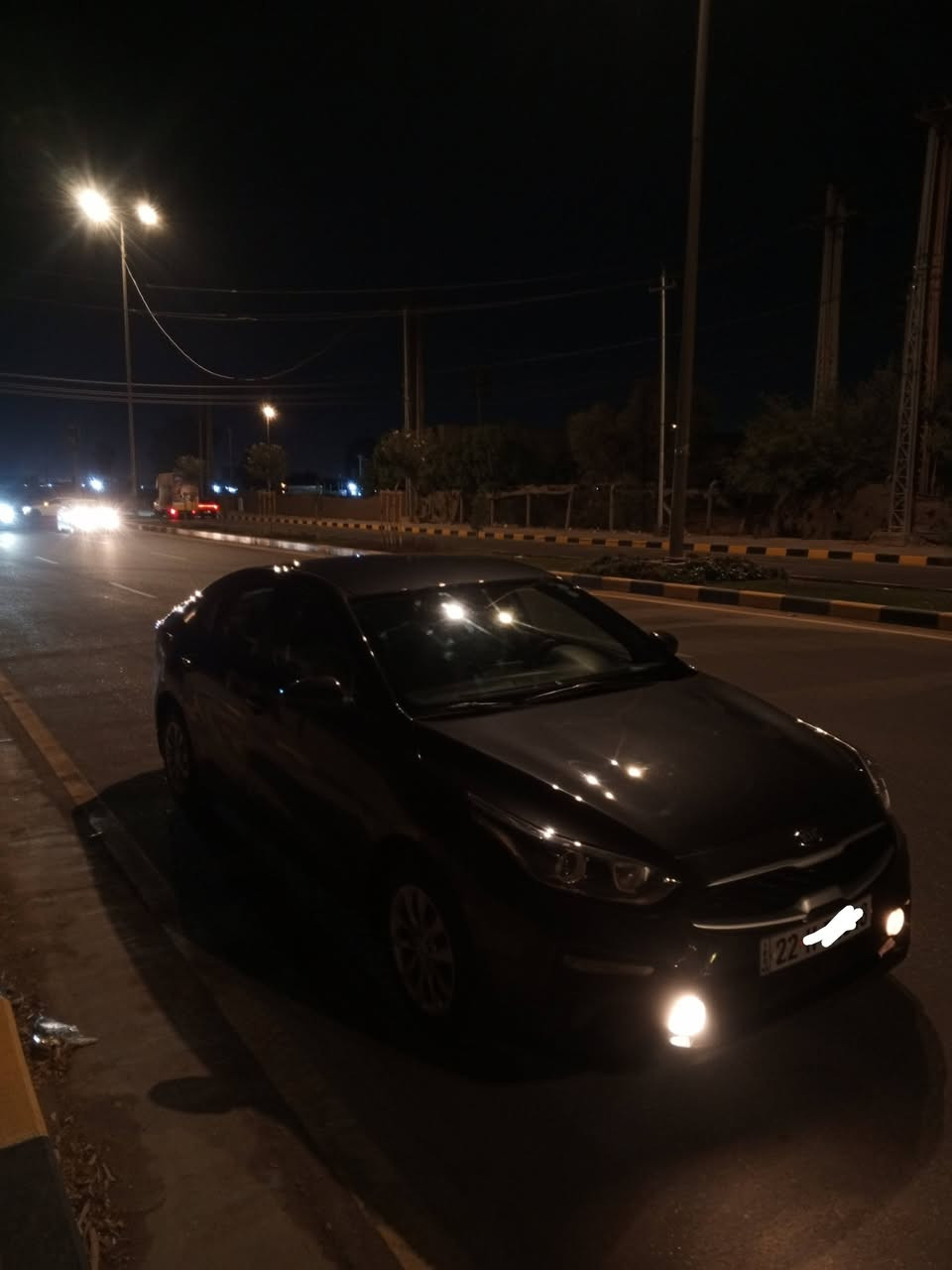 🌹سلام عليكم🌹
سيراتو 2019 خليجي 
رقم اربيل الجديد
بسم شركه تريد وكاله أو تحويل
سنويه جديده ل2031
مكفوله من صبغ وتبديل وحالوب
بيها 3مكانات بارد صغار
محرك مامفتوح
تبريد حدايده كله جديد
موصفات
شاشه جبيره
كامره خلفيه
تحكم جهتين
بلاجكتور

مكان سياره/النجف الاشرف 
للاستفسار 
***********
