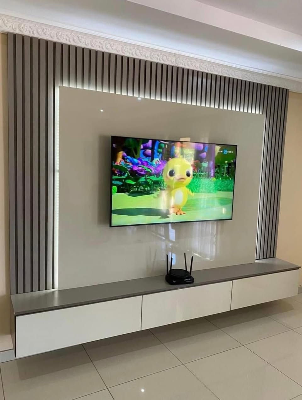 كادر. ديكورات.  المغربيه.    و اصباغ.
***********
بغداد
