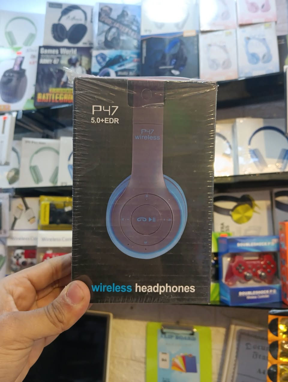 يتوفر لدى 
🔴 مكتب الامير 
🔴عرض خاص 
( سماعات P47 بسعر 4 الاف فقط🔥 )  
- بيع الهواتف 📞📞والاجهزة الالكترونية 
- اكسسوارات
- قرطاسية واستنساخ
- بغداد/الكاظمية/شارع الهبنة
- يوجد توصيل كاظمية 
- اوقات العمل من 🕖 9:00 صباحا الى 🕖 11:00 مساء
- للتواصل واتساب الرقم : ***********
