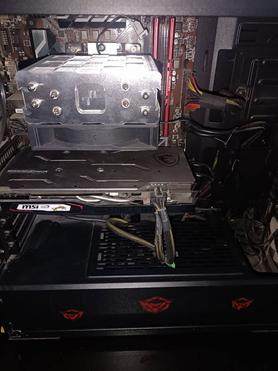 السلام عليكم متوفر كيس بسعر 510 مع التوصيل 
المواصفات بالصور و اذا تريد تعرف أكثر و تشوف تعال خاص


**إذا كنت صاحب هذا الإعلان وتريد حذفه لأي سبب، رجاءا أرسل رسالة إلى الدعم الفني**