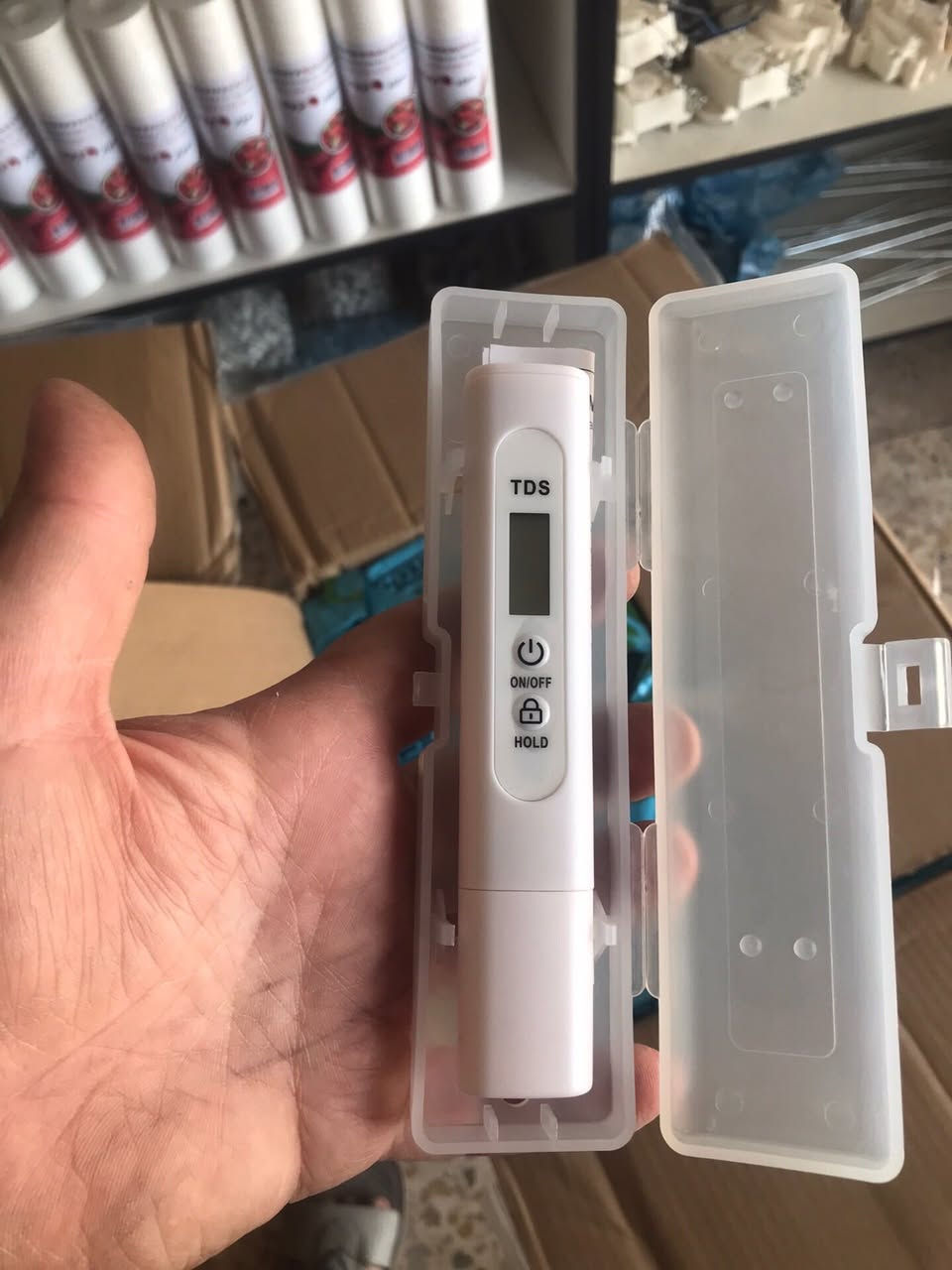 جهاز قياس نسبة الأملاح بالماء المنزلي  أمتلك هذا الجهاز وافحص ماء الشرب كل شهر مره وآحده….. تتوفر فلاتر درجة اولى الفيتنامي الاصلي جمع المراحل … تتوفر صيانه موقعيه لجميع انواع منظومة الماء المنزلي للاستفسار الاتصال واتساب ***********
