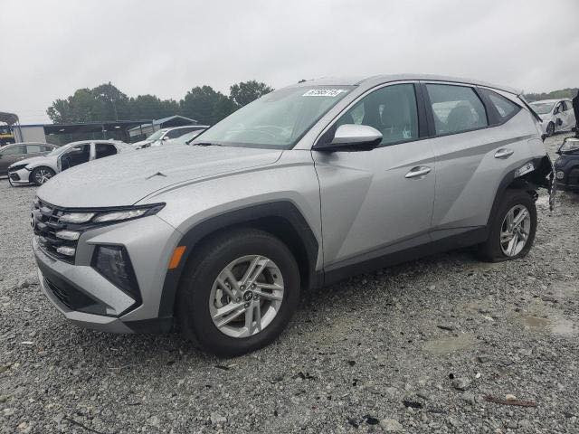 سلام عليكم 
توسان 2025 امريكي مكينه 2500 جي دي اي
رقم بغداد بسمي تحويل ثاني يوم 
ماشيه 18000 الف كيلو حاليا 
حادثه موضح بلصور تبديل قبق جنطه وشويه من وتعديل بل جاملغ الخلفي فقط بدون دواخل بدون ايرباك
السياره نضيفه بمعنه الكلمه وتعميره درجه اواى 
سعرها ١٩٥ وبيه مجال حك الجيه
مكانه شعب شارع الصحه 
***********
