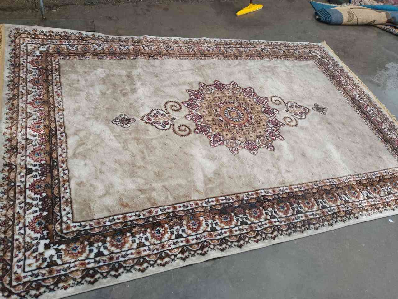 غسل زوالي ومفروشات سعر المتر ألف دينار فقط ✅.    غسل بطانيات سعر 5 ✅.                                          غسل لحاف 5 ✅                                                      غسل قنفات  سعر المقعد 5✅                                      غسل كشنات سيارة🚘 سعر المقعد 5 فقط✅                 للحجز مراسلة صفحة بسماية لغسيل المفروشان                                        او الاتصال☎️ على الرقم ‏‪0777 190 5590‬‏                   استلام وتسليم ألفين دينار فقط
