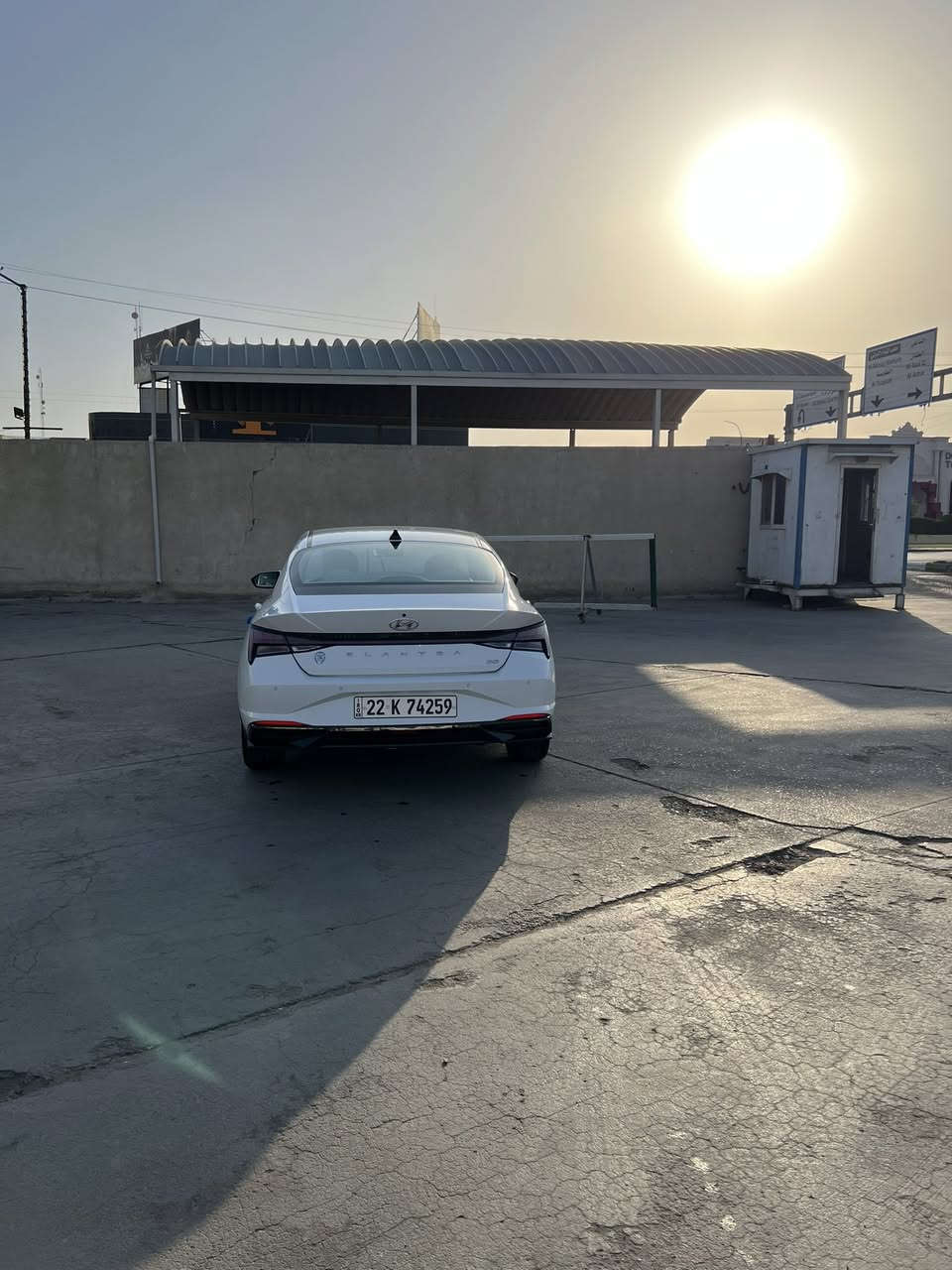 السلام عليكم شباب سياره هيونداي النترا موديل 2023 خليجي فول مواصفات ماعده جاملغ امامي صبغ بدون دواخل كفاله عامه ماشيه مثل ماموضح في الصوره السياره عنوانه البصره لاستفسار ***********:0773153895
