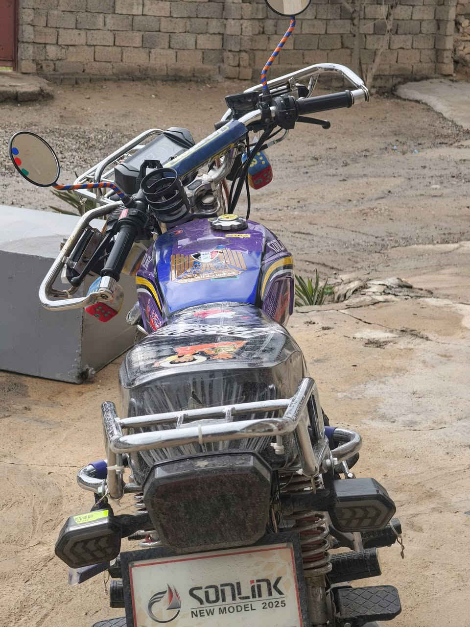 السلام عليكم
ماطور تايكر لبيع
موديل2025
بعدو وضع شركه
ما تصرف عليه ربع
كير خمس نمر
***********
