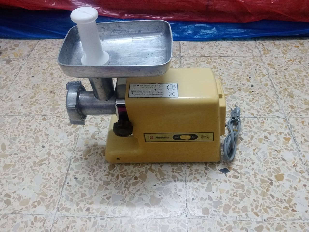 السلام عليكم عندي مثرامات اصليات قديم ناشونال نظافة عالية جدا جدا علفحص للاستفسار على الخاص رجاءا مكاني بغداد الشعب


**إذا كنت صاحب هذا الإعلان وتريد حذفه لأي سبب، رجاءا أرسل رسالة إلى الدعم الفني**