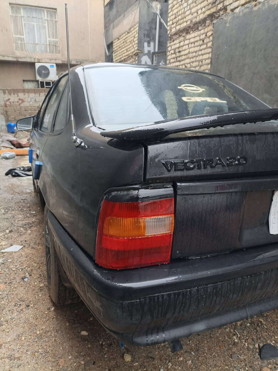 سلام عليكم
أوبل فكترا 1991 كير عادي مكينة وكير مكفوله حداديه جيده مكينه 1.6 دوش رقم بغداد باسمي تحويل او وكاله 
25
*********** مكاني واسط
