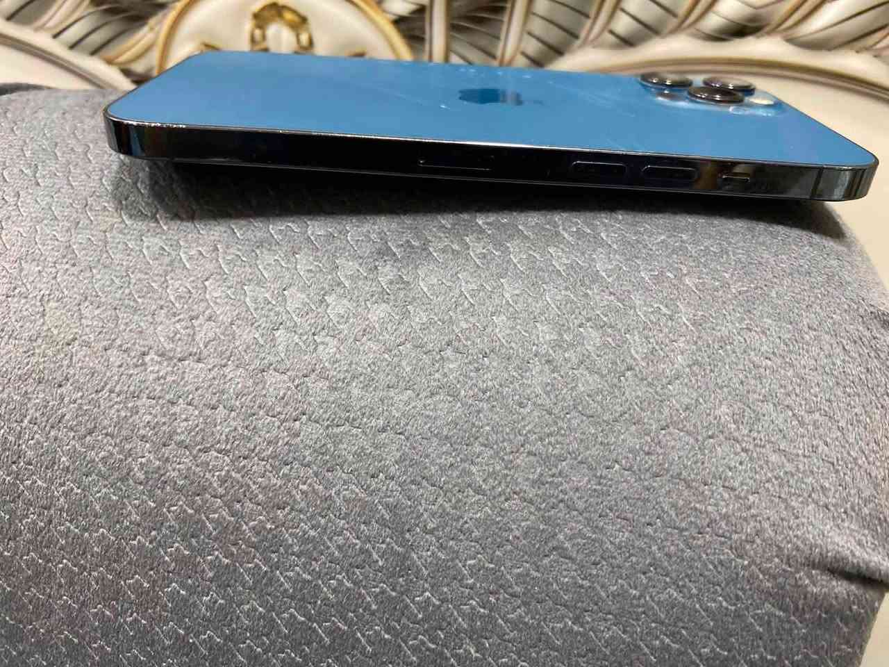 سلام عليكم  آيفون.12برو ماكس  تليفون مامفتوت ولا مبدل لا شاشه ولا بطاريه نصه بس ضهر يتبل  سعر 470وبي مجال  مكاني مسيب حي العسكري رقم *********** شراي طب خاص مو شراي لا طب
