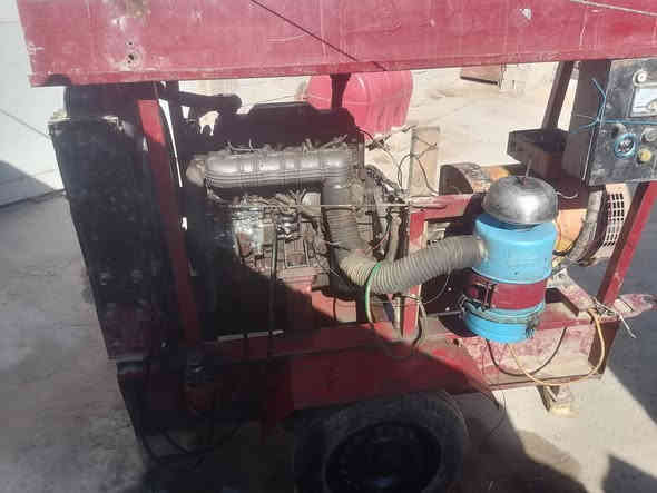 سلام عليكم مولد كيا ٢٧٠١ راس توليد ٣٠ كيفي ١٢٠ امبير محرك خير من الله لاتنقيص ولاتبخير شرط الشغل السعر 1.750 مليون وسبع ميه وخمسين وبي مجال قليل للإستفسار الاتصال على الرقم *********** العنوان الديوانية الشاميه الحفار الكبير
