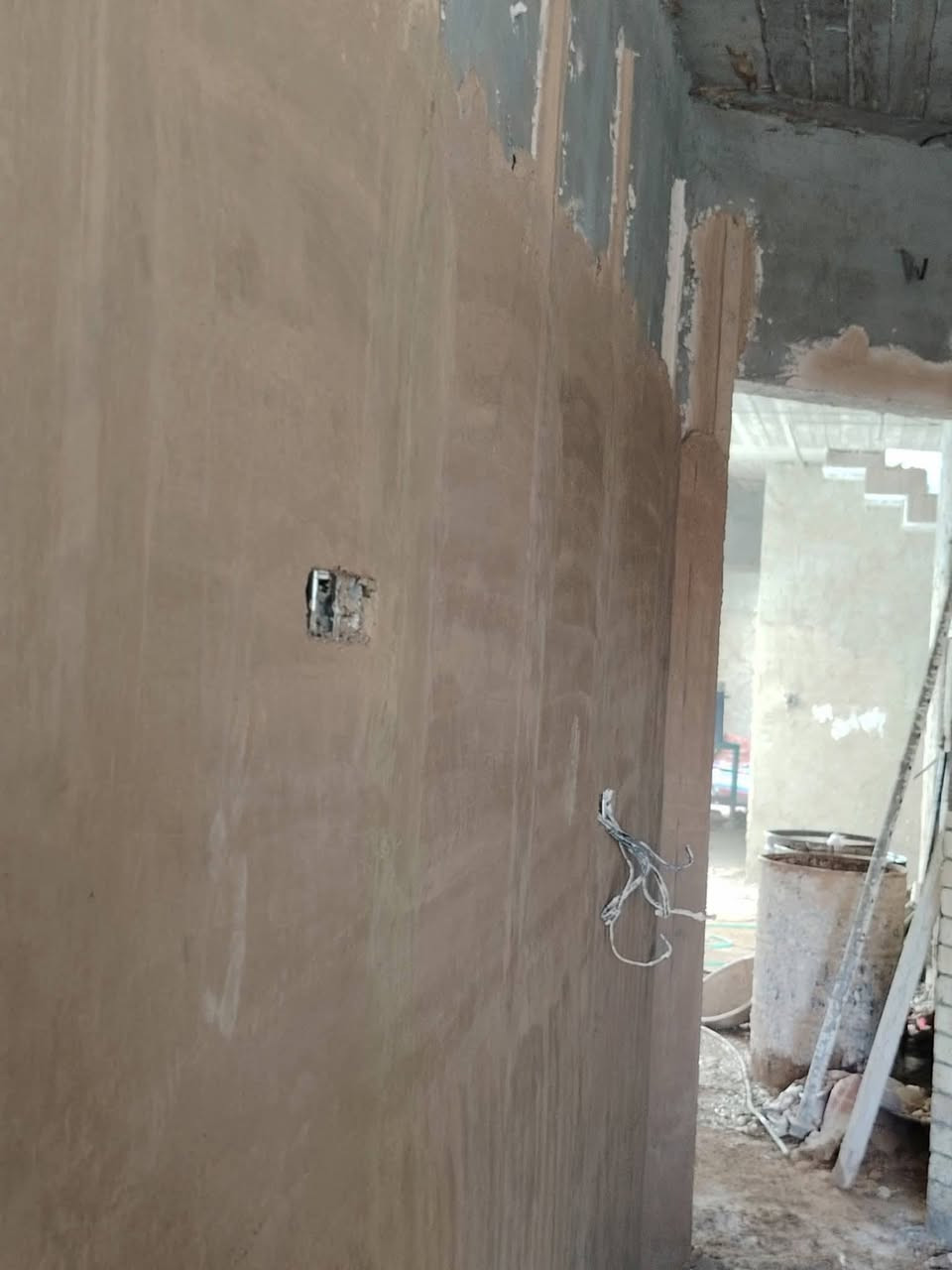 سلام عليكم اله مصلي علا محمد والي بيت محمد مرخصت مدير الكروب المحترم. احنه كادر البخ متكامل متفرغين محتاجين عمل  سمنت مات سراميك
وجهيات سمنت ناعم طلس ولط اسمنت وجص اوبورك ونثر سراميك صبغ ترميم بيوت كامل مي كهرباء  وجهيات  جاهزين الاي عمل رقم ***********
