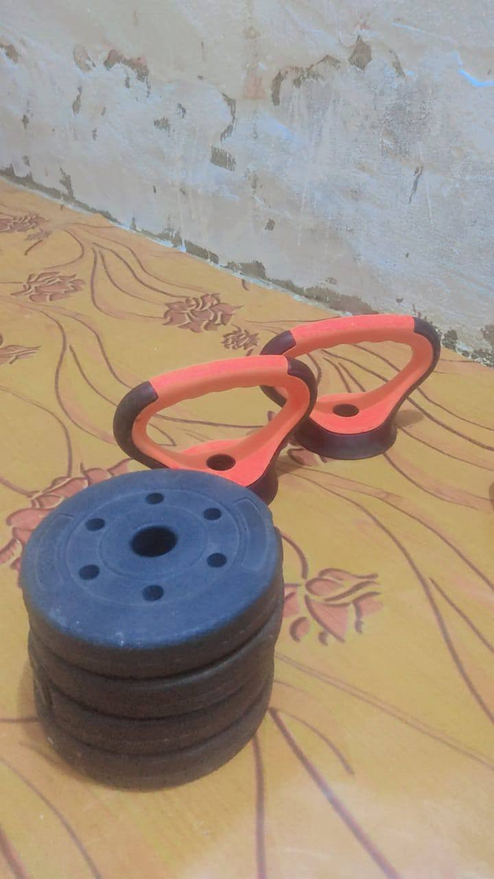 اغراض تمرين جدد السعر 150 قفل لحمر 6 ب6 يعني 12 كيلو وياهن جيس ملاكدمة وكفوف ملاكمة


**إذا كنت صاحب هذا الإعلان وتريد حذفه لأي سبب، رجاءا أرسل رسالة إلى الدعم الفني**