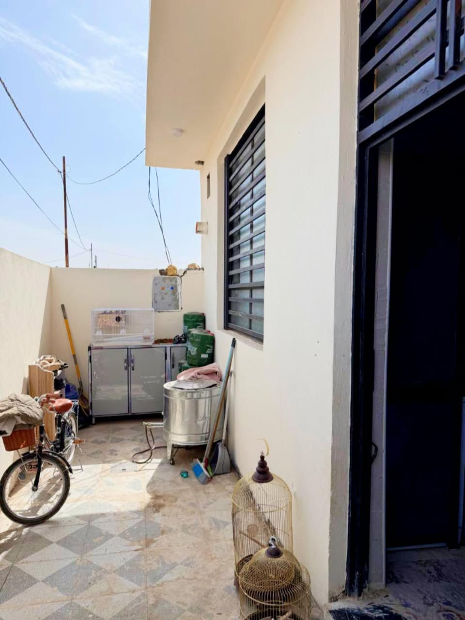 ♦️دار سكن للبيع زراعي سند 25 
♦️الموقع حولي الجامعة  حي الثقافة
♦️المساحة 140 متر  10 ❌14
♦️بناء مسلح طابقين استقبال ومطبخ وصالة وغرفة نوم صحيات 
♦️الثاني غرفتين نوم 🛌 وصالة وصحيات 
♦️الارضية بورسلاين 
————————
للاستفسار اكثر مراجعة مكتب الضياءين للعقار او الاتصال على الارقام 
***********
***********

