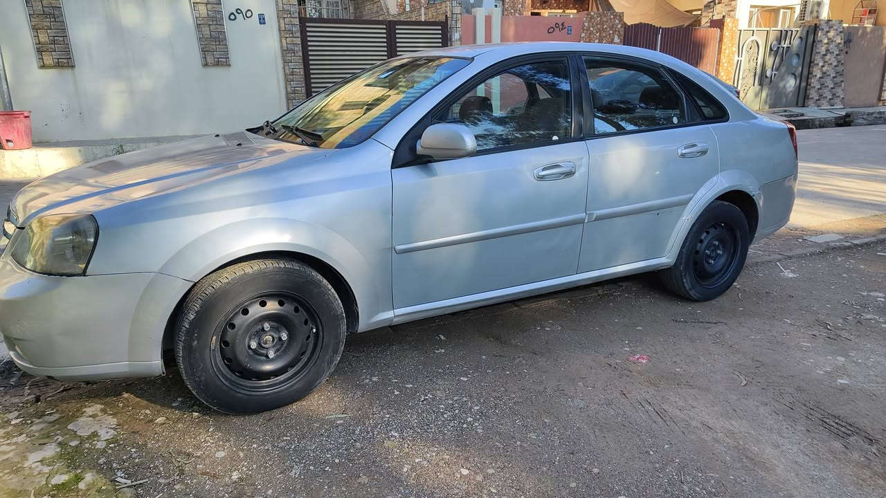 السلام عليكم
اوبترا سلفر اوتوماتيك موديل 8 رقم اربيل 
3 قطع بدون دواخل / محرك وكير شرط مكان سيارة موصل ايسر 
السعر 72 وبيها مجال للطيبين 
استفسار ***********
