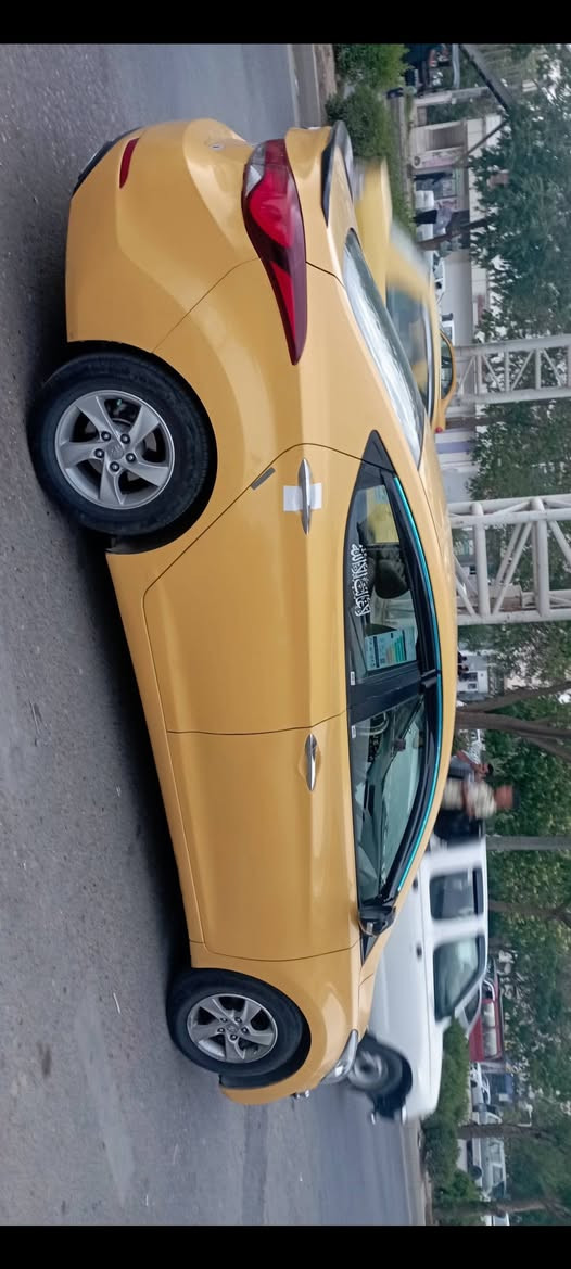 سلام عليكم حبايب
النترا للبيع موديل 15 خليجي 

رقم بغداد رقم جديد وسنويه لحد 27 السياراه اسلايت  بسمي السياره جاهزة مابيها اي نقص محرك 1800 جديده 
سهرها 108 وبیها مجال

***********
